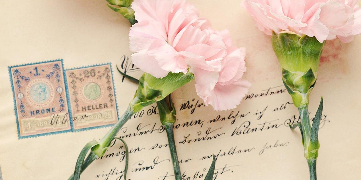 <h1>Getting Started</h1><p>Begin your exploration with a listing of our related family names.</p>
<!-- Slideshow Begin Link3 -->
						<p><a class='btn-small' href='http://localhost/t1502/surnames.php'>Sirnames</a></p>